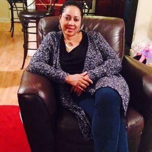 Meet your Posher, Awa